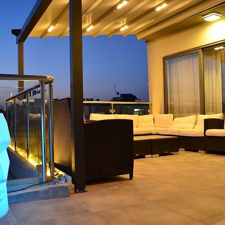 Paramount Bay Penthouse บีร์เซบบูจา ภายนอก รูปภาพ
