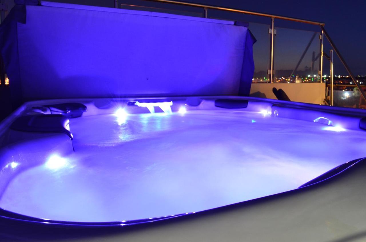 Paramount Bay Penthouse บีร์เซบบูจา ภายนอก รูปภาพ