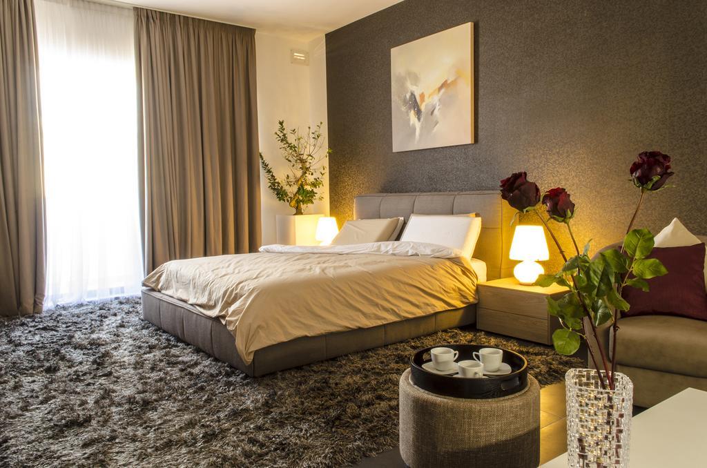 Paramount Bay Penthouse บีร์เซบบูจา ห้อง รูปภาพ