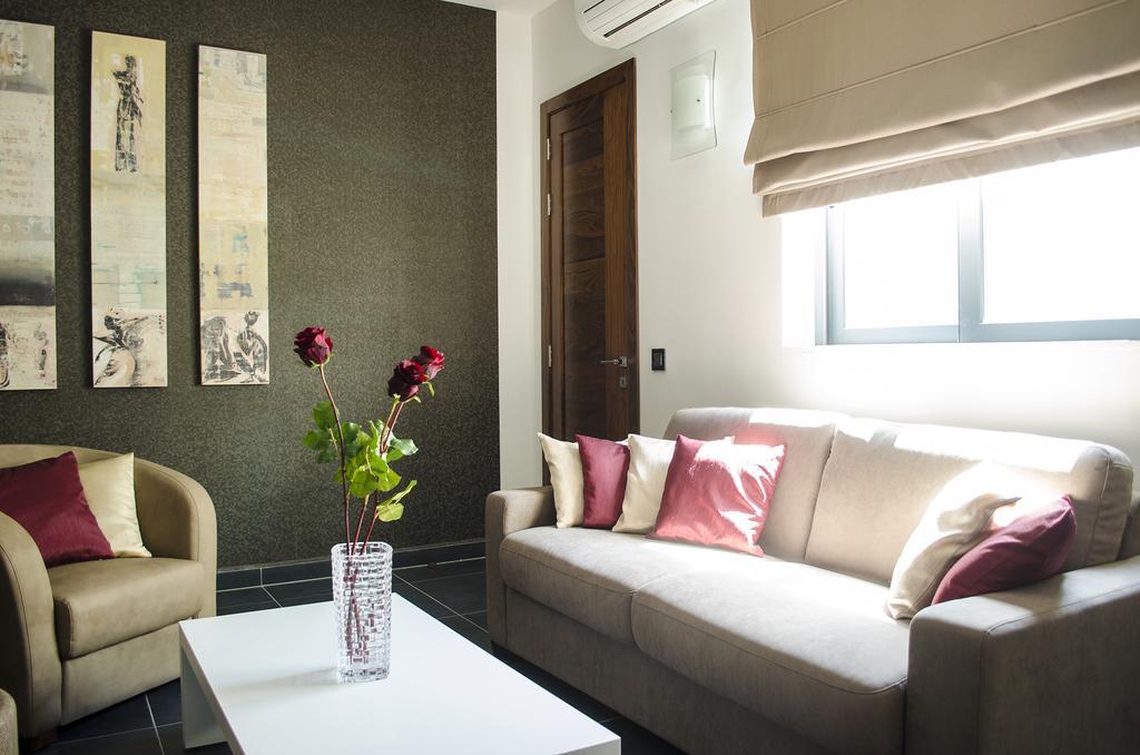 Paramount Bay Penthouse บีร์เซบบูจา ห้อง รูปภาพ